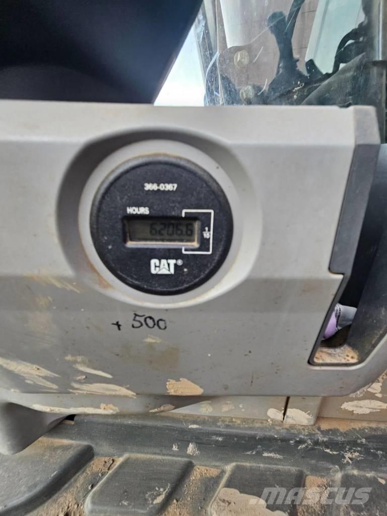 CAT 352 F Excavatoare pe șenile
