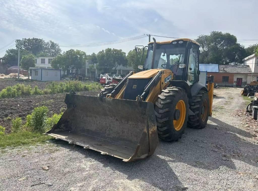 JCB 4 CX Buldoexcavatoare