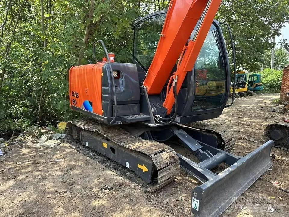 Hitachi ZX60 Mini excavatoare < 7t
