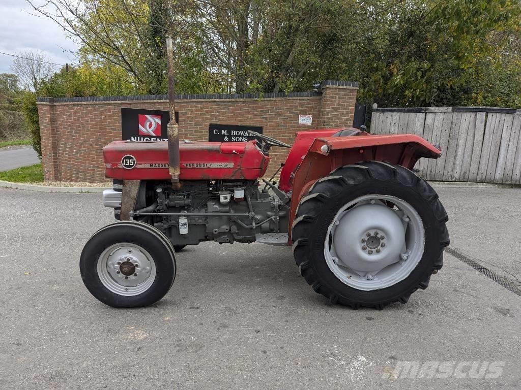 Massey Ferguson 135 Tractoare