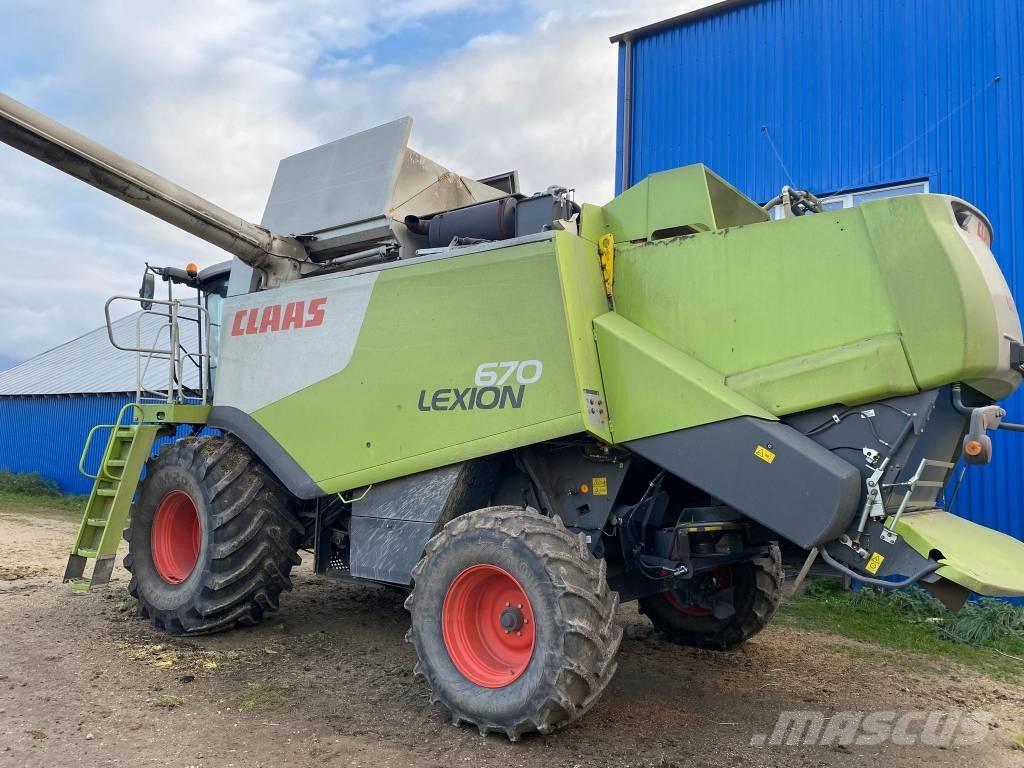 CLAAS Lexion 670 Combine de secerat