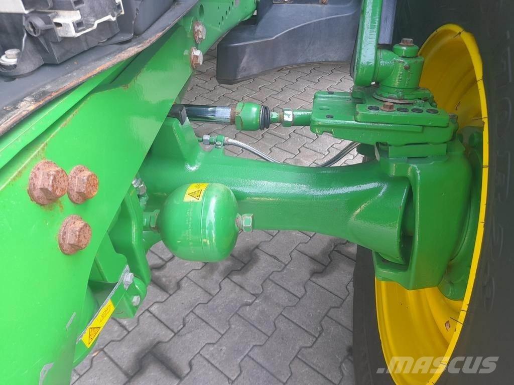 John Deere 6215 R Tractoare