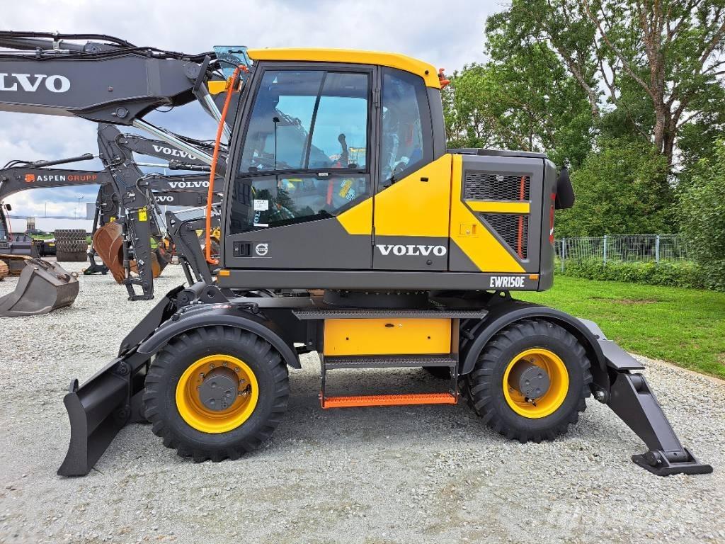 Volvo EWR 150 E Excavatoare cu roti