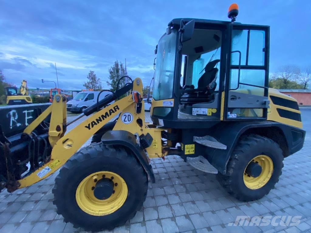 Yanmar V 100 Incarcator pe pneuri