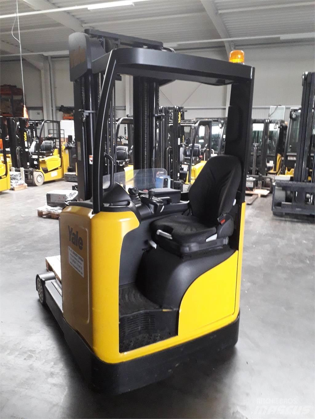 Yale MR14 Stivuitor cu catarg retractabil