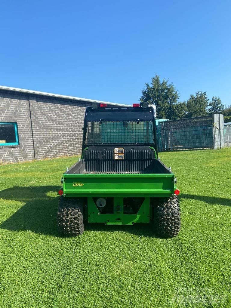 John Deere TH 6x4 ATV-uri