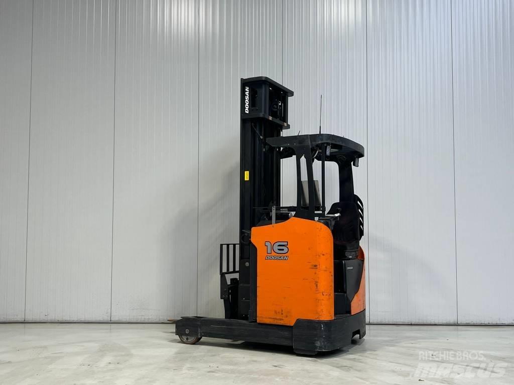 Doosan BR16JW-7 PLUS Stivuitor cu catarg retractabil