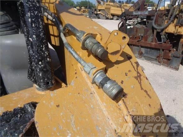 CAT 252B3 Mini incarcator