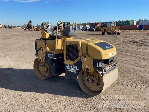 CAT CB-214E Compactoare monocilindrice