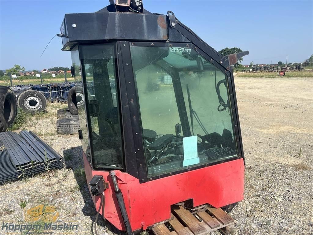 Valmet 911.1 Cabine si interior