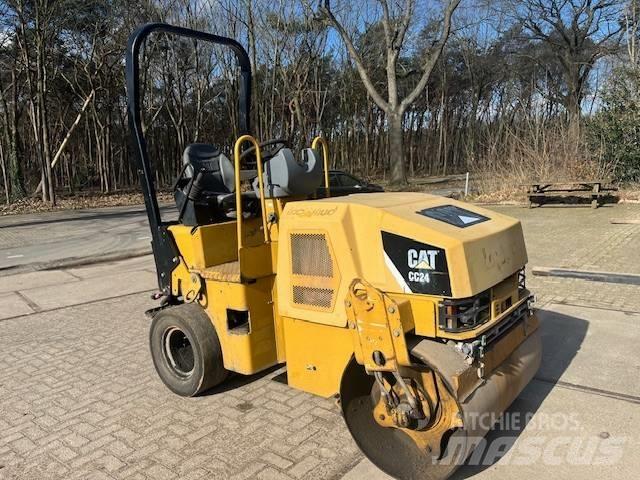 CAT CC 24 Cilindri compactori micsti