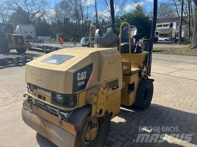 CAT CC 24 Cilindri compactori micsti