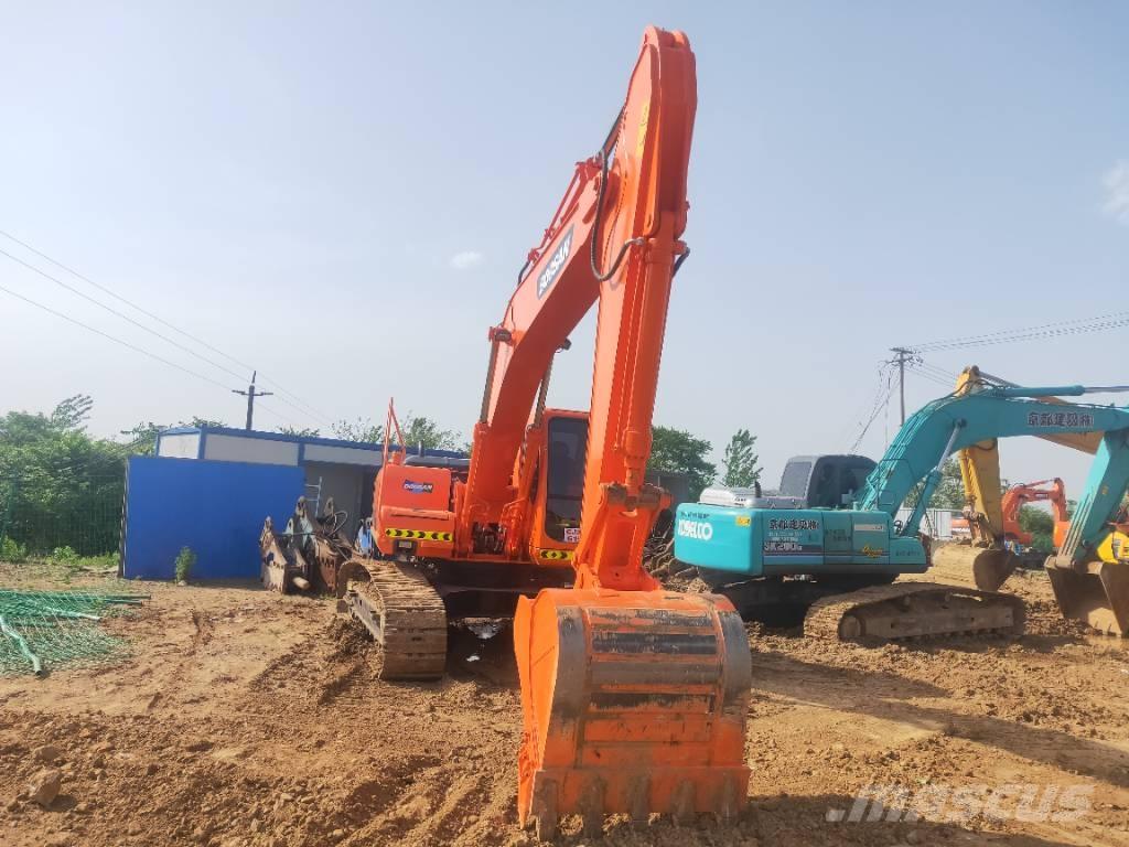 Doosan DH220LC-7 Excavatoare pe șenile
