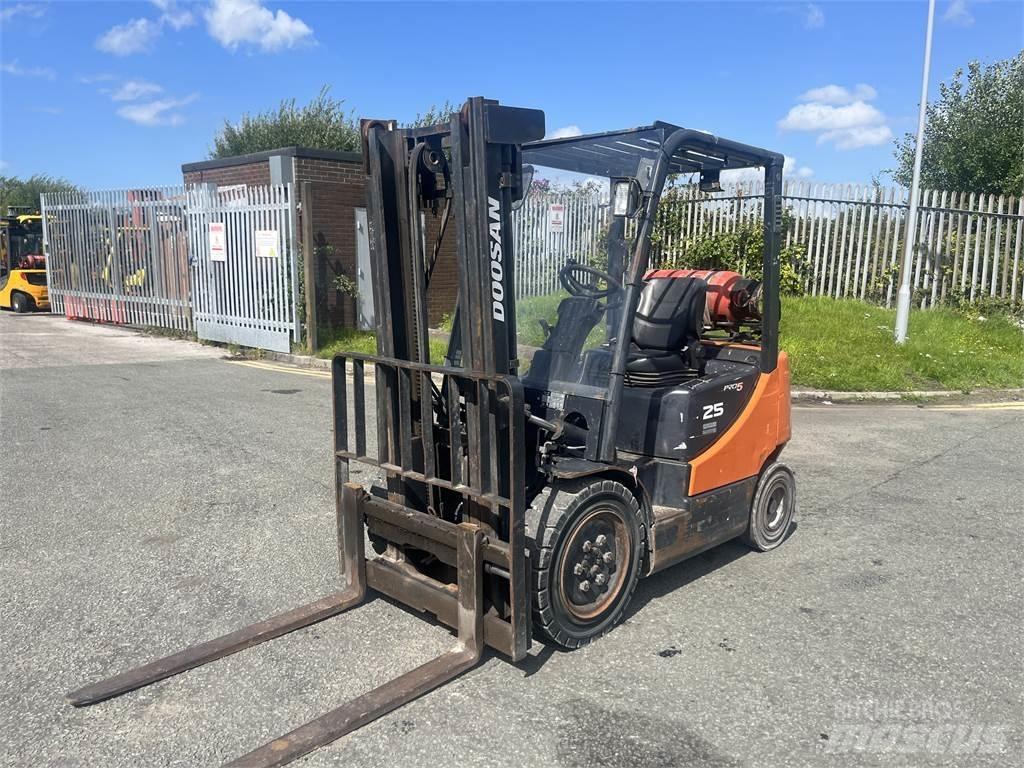 Doosan G25P-5 Stivuitor GPL