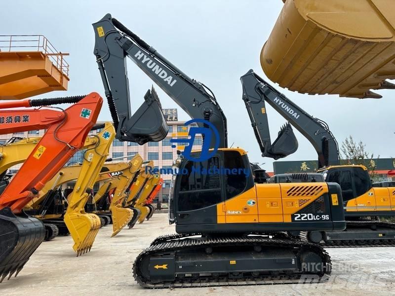 Hyundai R220LC-9S Excavatoare pe șenile
