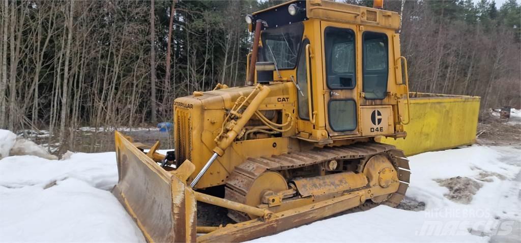 CAT D4E Buldozere pe senile