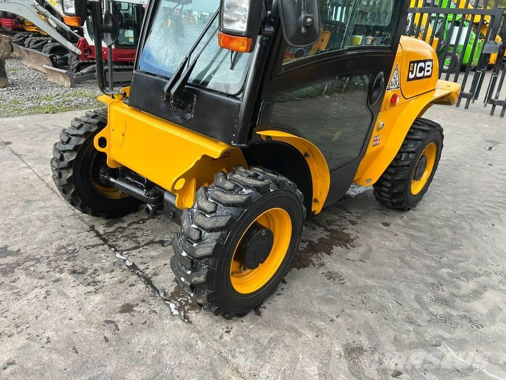 JCB 520-40 Stivuitoare telescopice