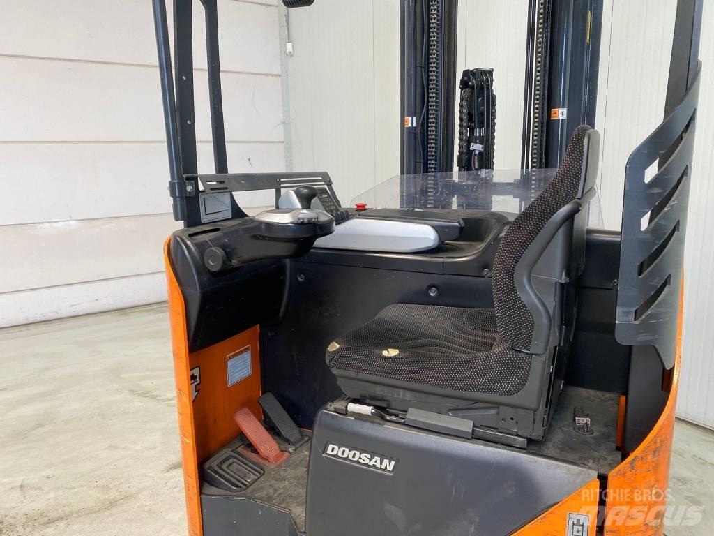 Doosan BR16JW- 7 PLUS Stivuitor cu catarg retractabil