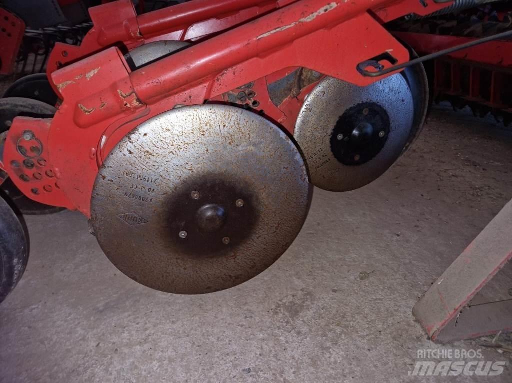 Kuhn HR4003D Semanatoare