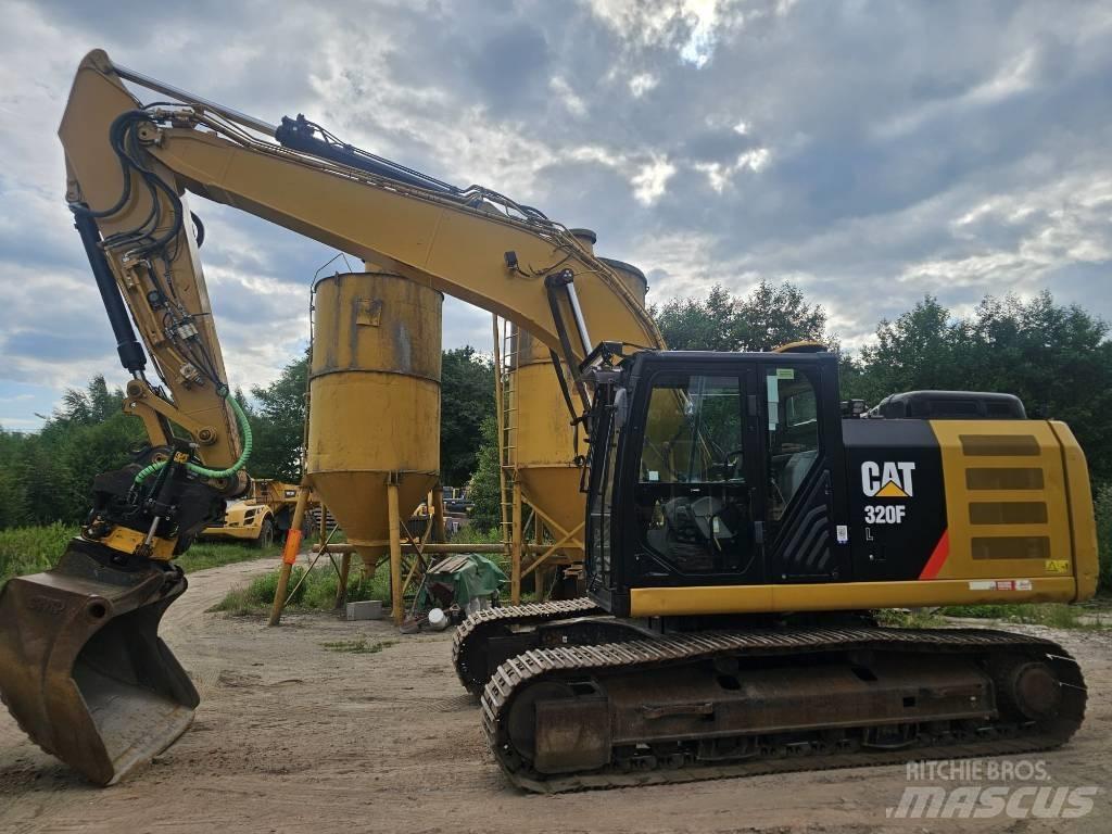 CAT 320FL Excavatoare pe șenile
