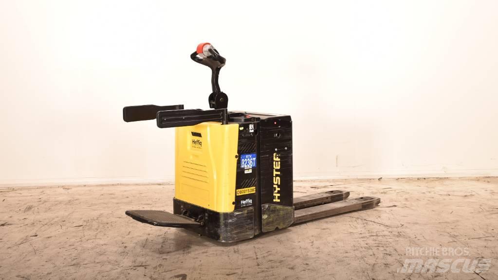 Hyster P 2.0 S Transpaleta cu platforma