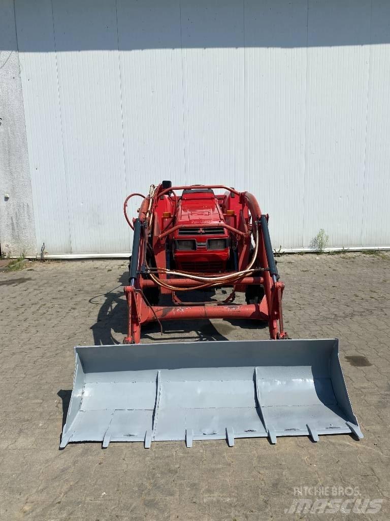 Mitsubishi MT33+tur Tractoare compacte