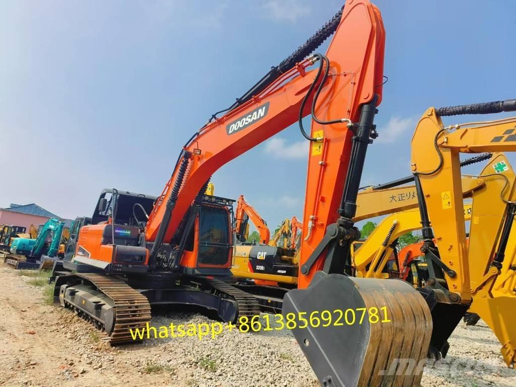 Doosan DX 225 Excavatoare pe șenile
