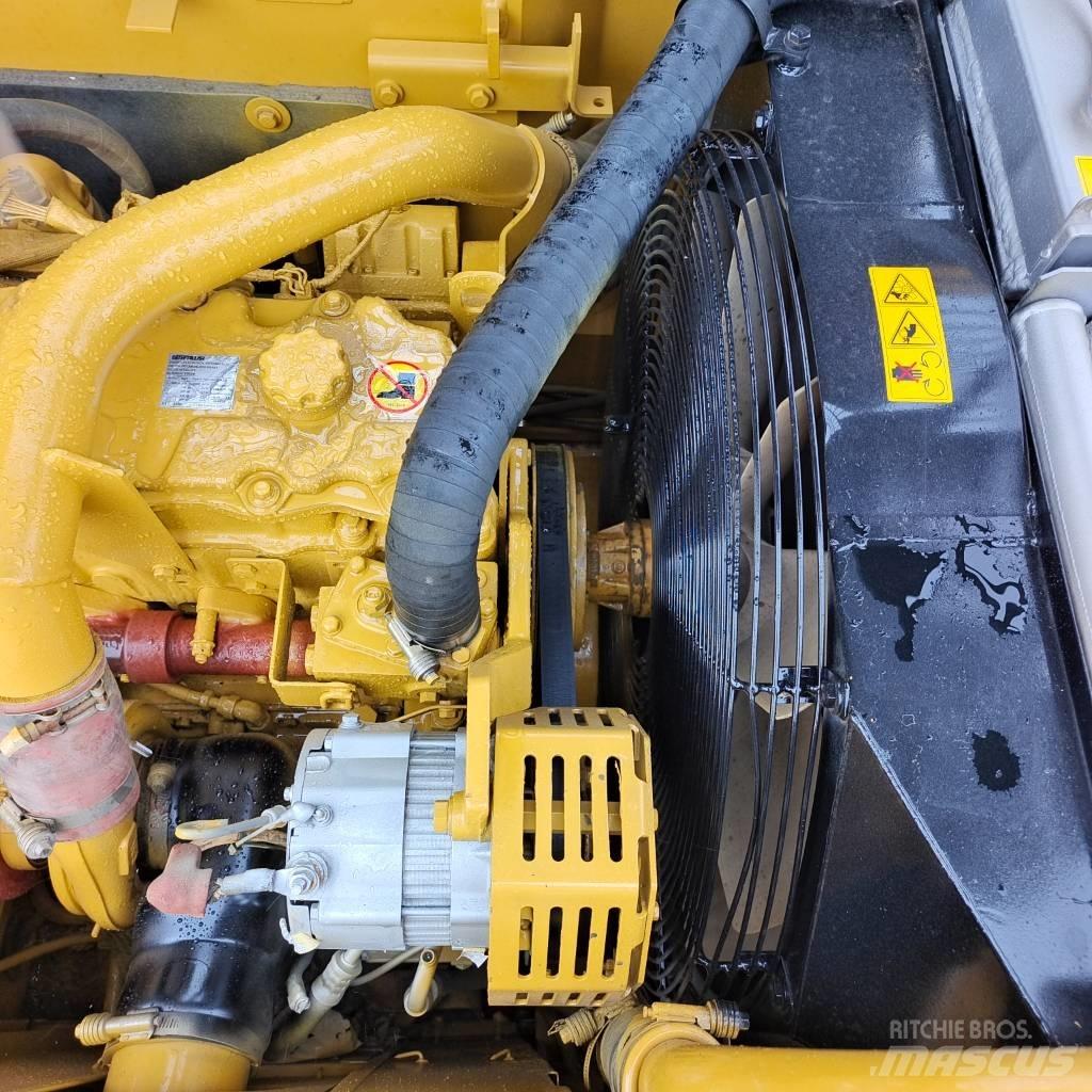 CAT 320 D Excavatoare pe șenile
