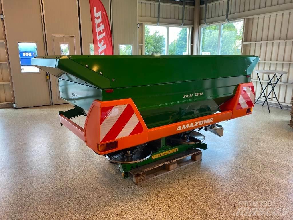 Amazone ZA-M 1502 Împrastierea mineralelor