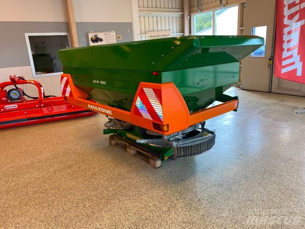 Amazone ZA-M 1502 Împrastierea mineralelor