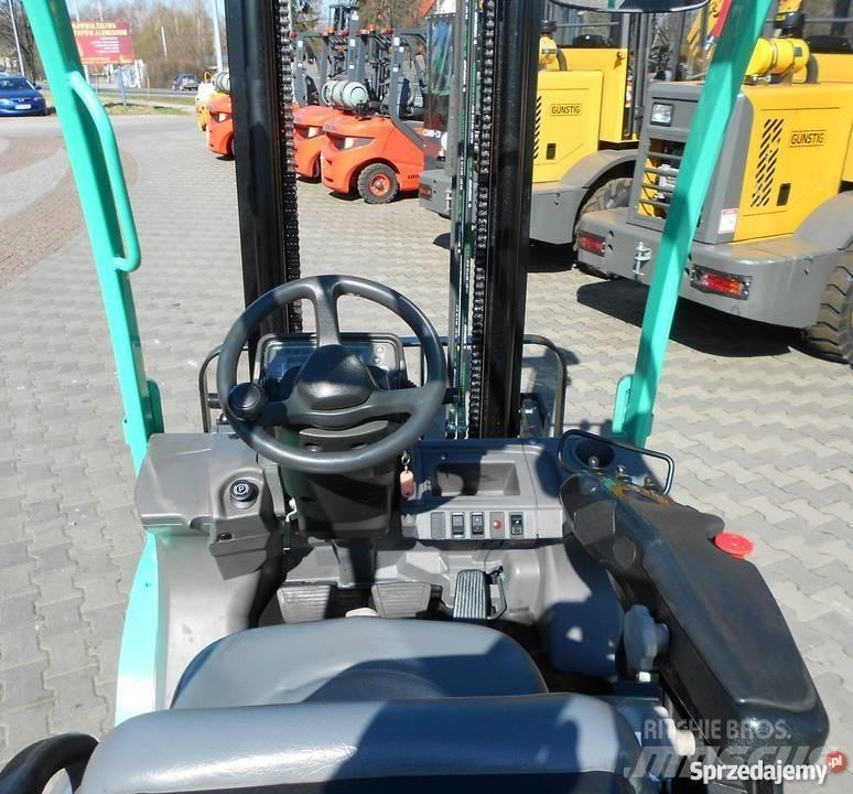 Mitsubishi FG25N Stivuitor GPL