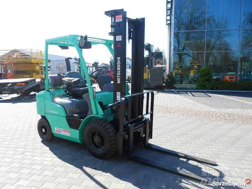 Mitsubishi FG25N Stivuitor GPL