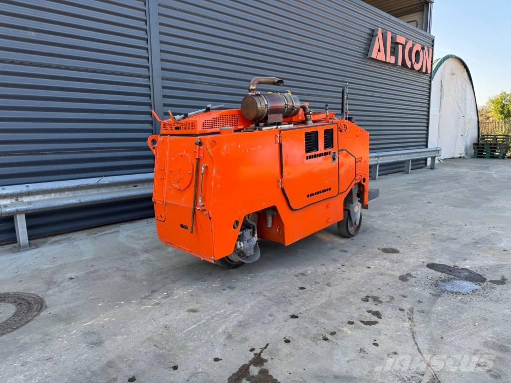 Wirtgen W 350 Utilaje asfalt cu freze reci