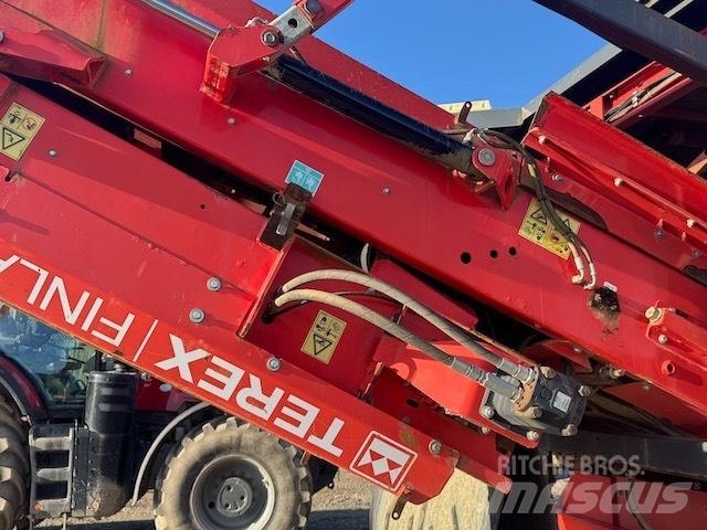 Terex Finlay 883+ Cernuitoare