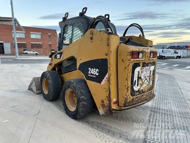 CAT 246 C Mini incarcator