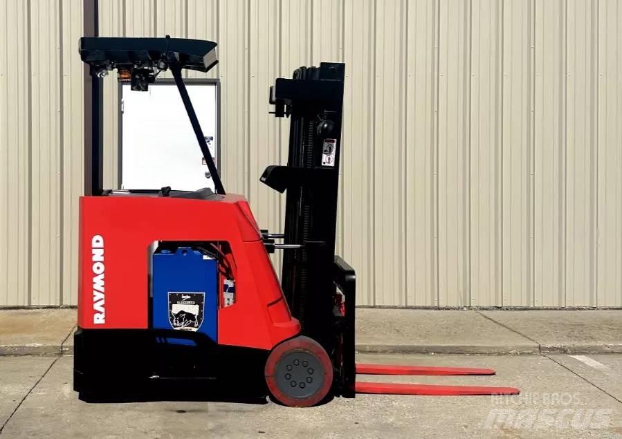 Raymond 425C40TT Stivuitor electric