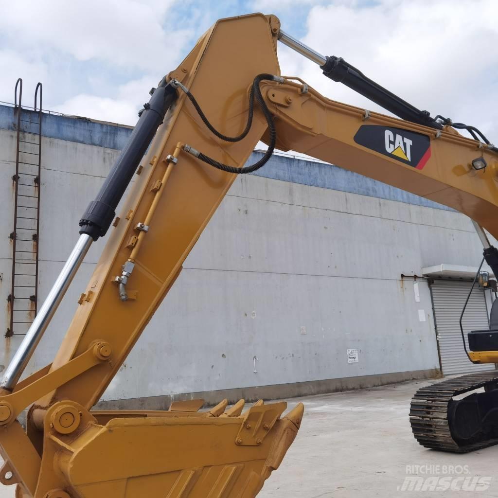 CAT 325D Excavatoare pe șenile
