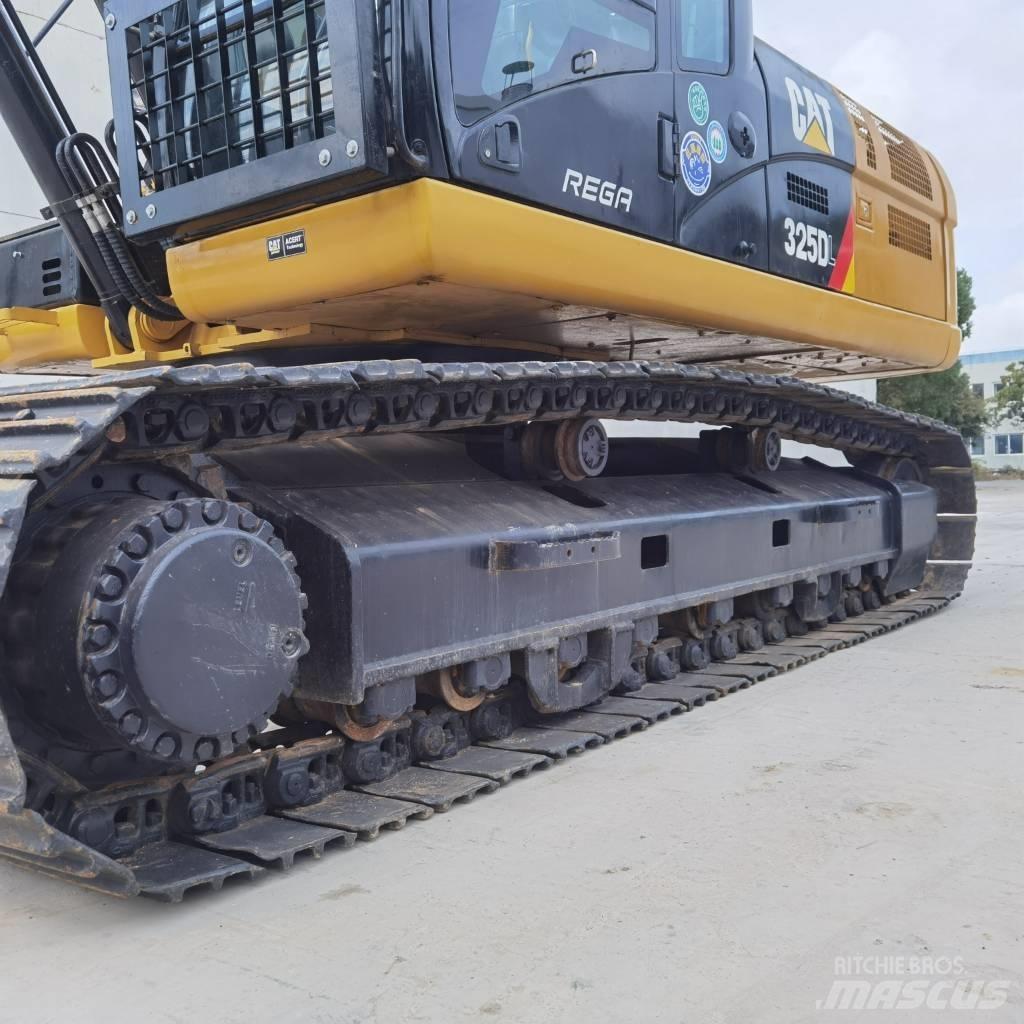 CAT 325D Excavatoare pe șenile
