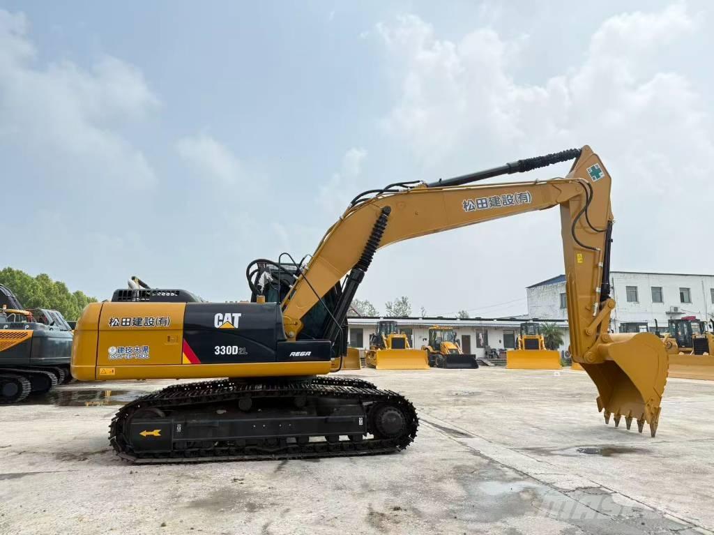 CAT 330 D Excavatoare pe șenile
