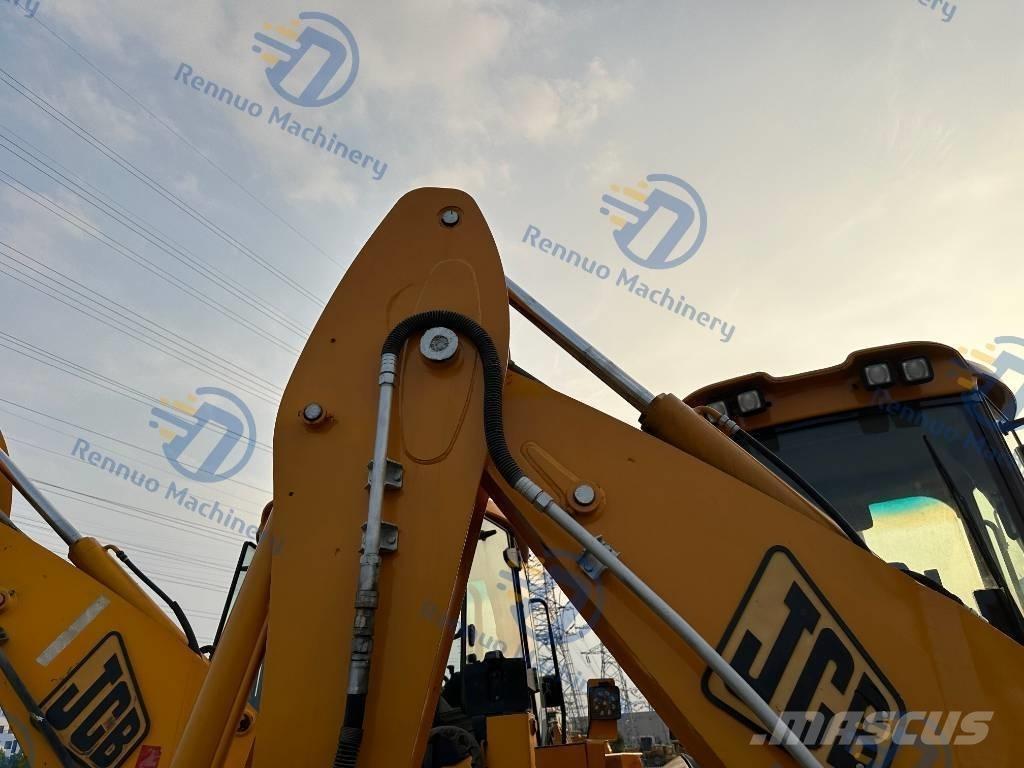 JCB 4 CX Buldoexcavatoare