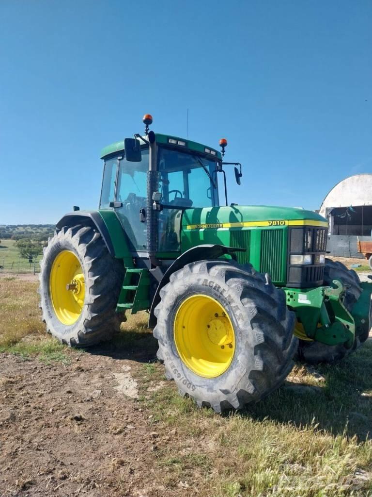 John Deere 7810 Tractoare