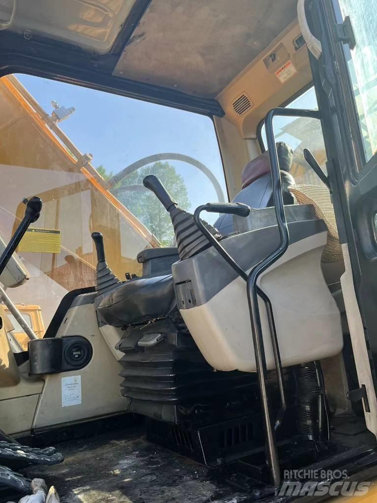 CAT 320 C L Excavatoare pe șenile
