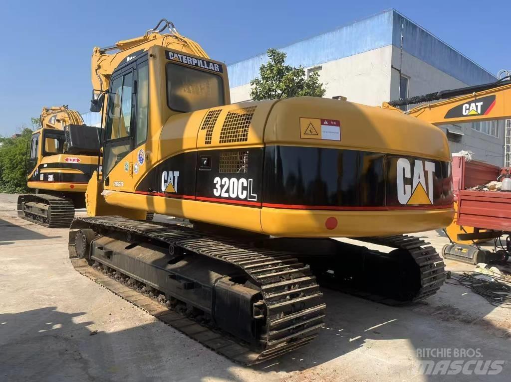 CAT 320 C L Excavatoare pe șenile
