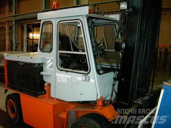 ABB AT 700 Stivuitor electric