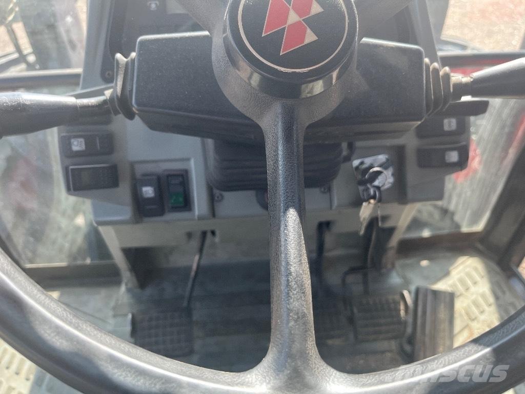 Massey Ferguson 8110 Tractoare