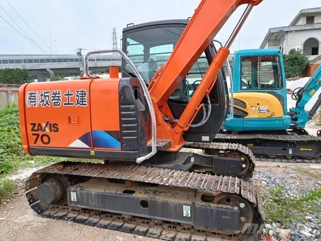 Hitachi ZX70 Mini excavatoare < 7t