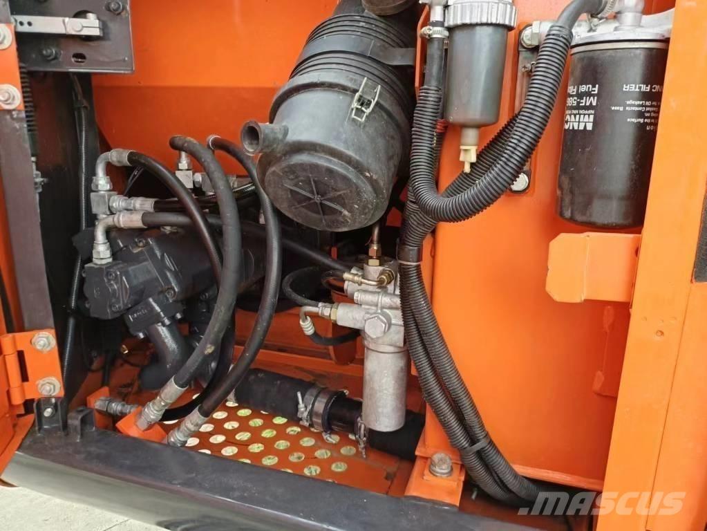 Hitachi ZX70 Mini excavatoare < 7t