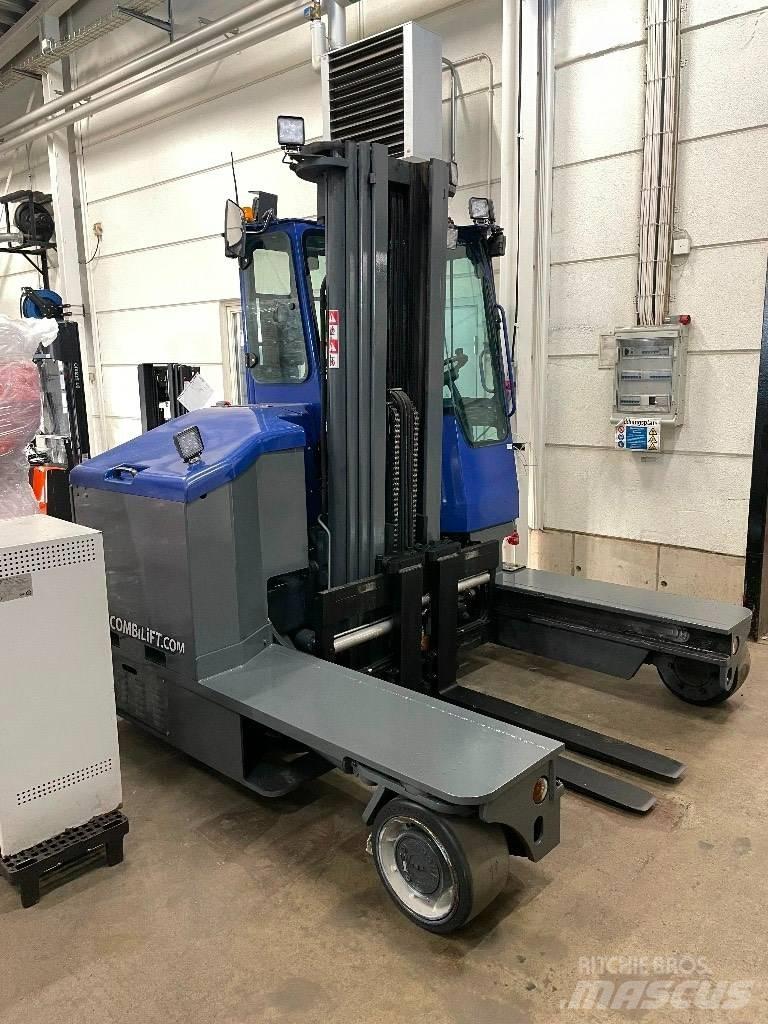 Combilift C4000ET Stivuitoare cu patru brate