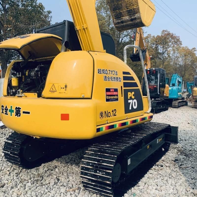 Komatsu PC 70 Excavatoare pe șenile
