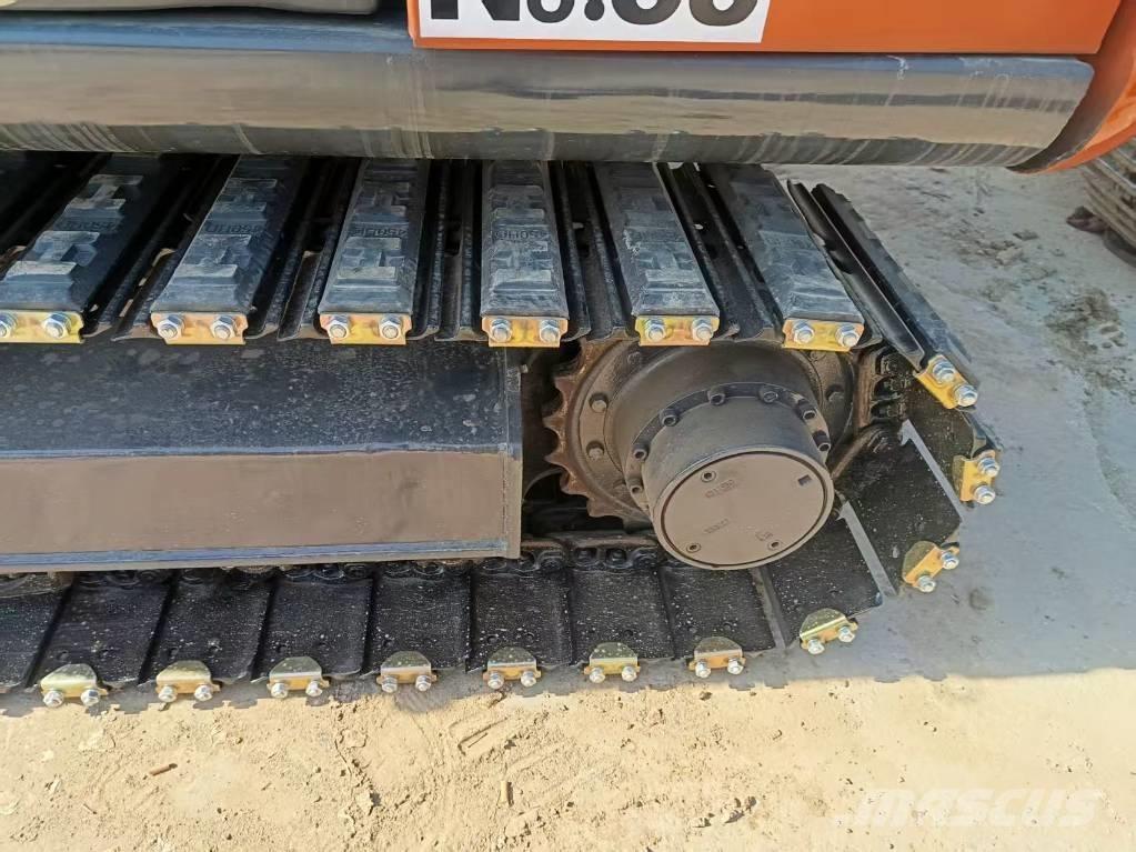Hitachi ZX 70 Excavatoare 7t - 12t